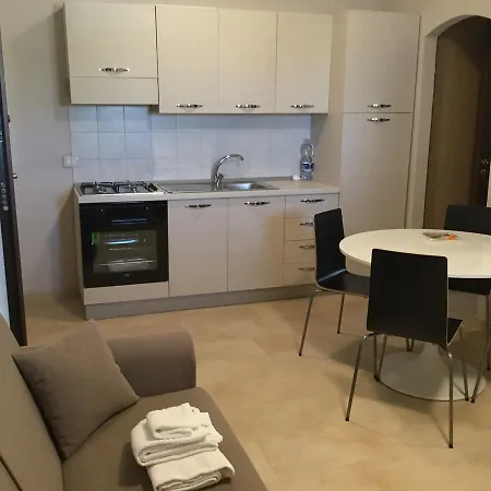Marina Di Cala Del Sole 3* ليكاتا
