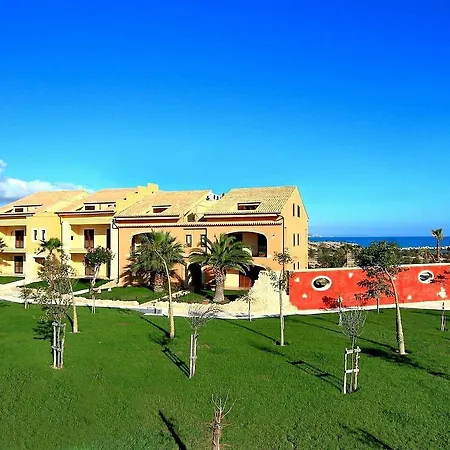 Marina Di Cala Del Sole Resort